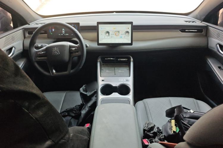 Used BYD Qin PLUS  Center Console
