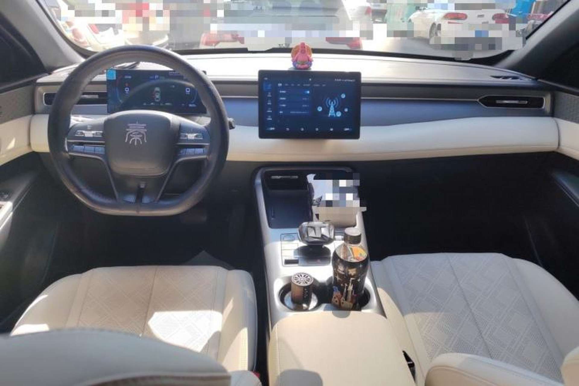 Used BYD Qin PLUS 2025 DM-i Smart Drive 55KM Leading Model Center Console