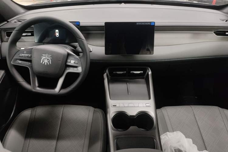 Used BYD Qin PLUS  Center Console