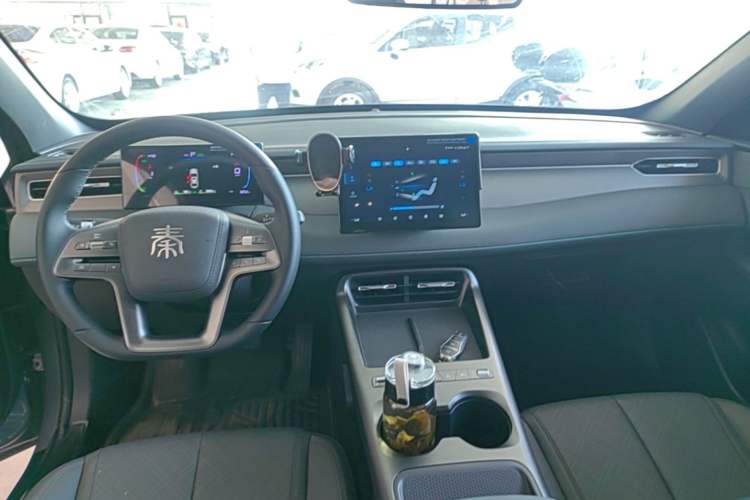Used BYD Qin PLUS  Center Console
