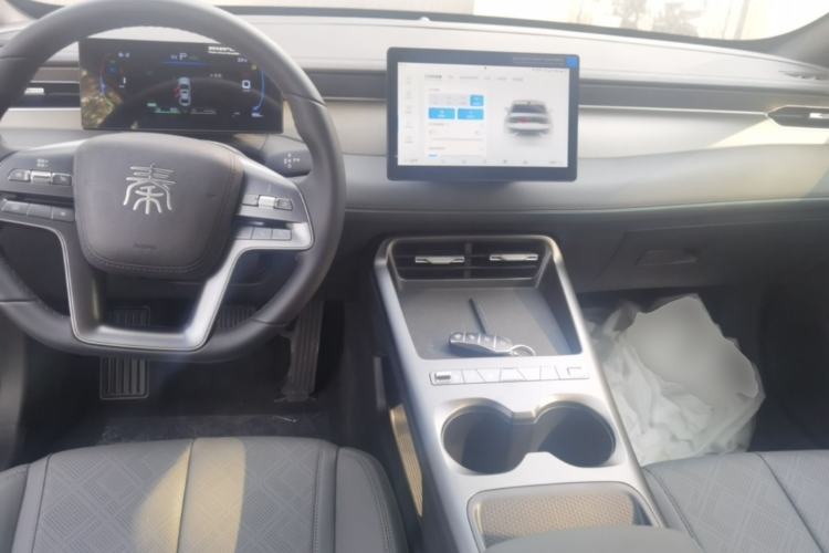 Used BYD Qin PLUS  Center Console