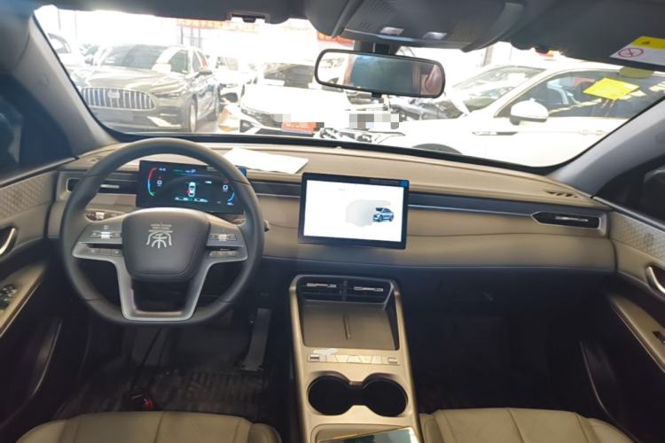 Used BYD Qin PLUS  Center Console