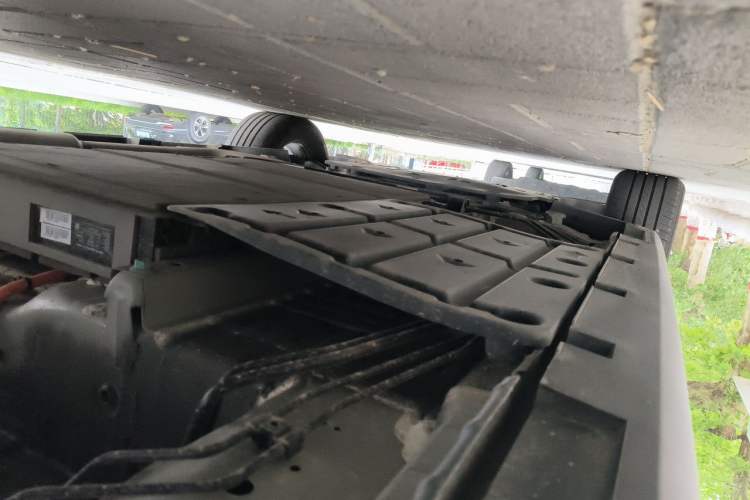 Used BYD Qin PLUS 2025 DM-i Smart Drive 55KM Leading Model Chassis Rear Left