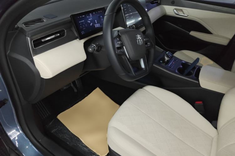 Used BYD Qin PLUS 2025 DM-i Smart Drive 120KM Superior Model Driver Seat