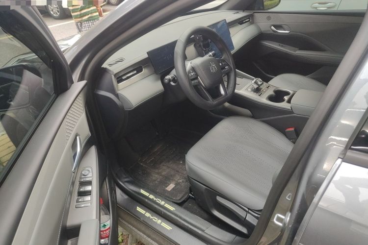Used BYD Qin PLUS 2025 EV Smart Drive Edition 420KM Leading Model Driver Seat