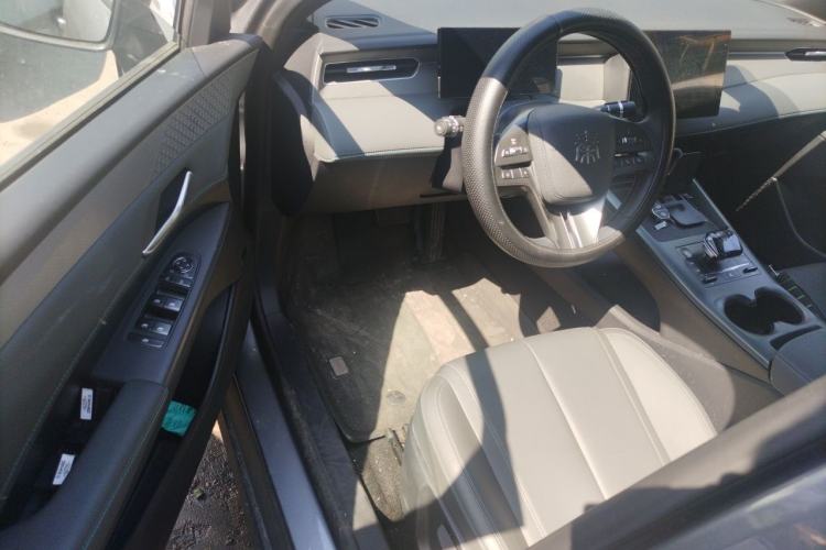 Used BYD Qin PLUS 2025 DM-i Smart Drive 55KM Leading Model Driver Seat