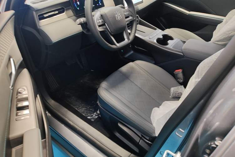 Used BYD Qin PLUS  Driver Seat