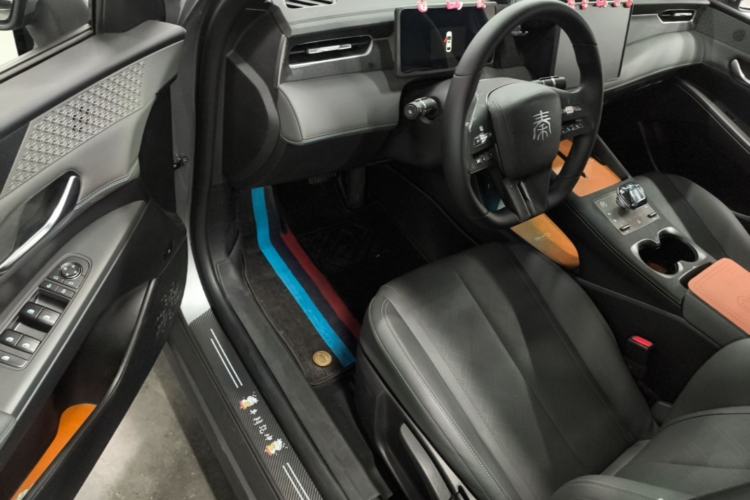 Used BYD Qin PLUS 2025 DM-i Smart Drive 55KM Leading Model Driver Seat