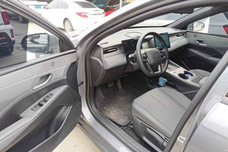 Used BYD Qin PLUS  Driver Seat