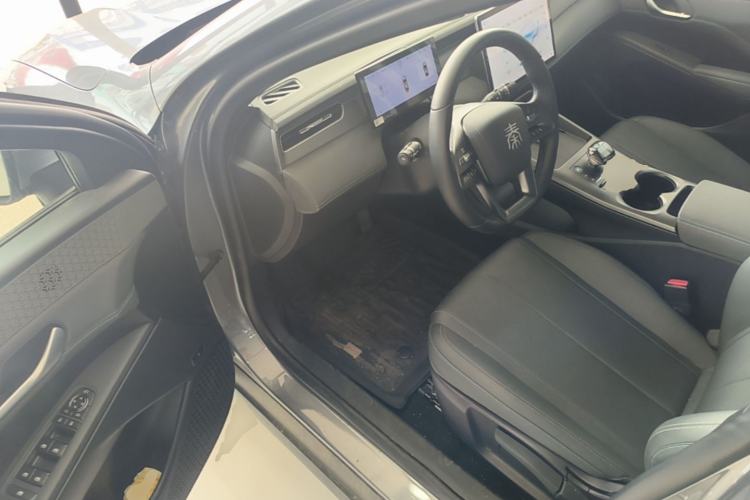 Used BYD Qin PLUS 2025 EV Smart Drive Edition 420KM Leading Model Driver Seat