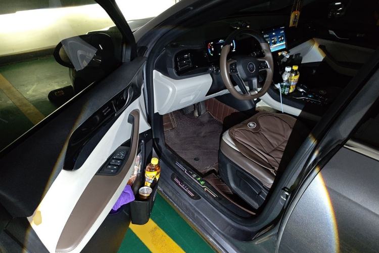 Used BYD Qin PLUS 2025 DM-i Smart Drive 55KM Leading Model Driver Seat