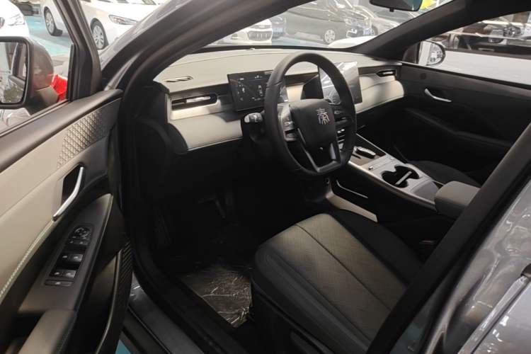 Used BYD Qin PLUS  Driver Seat