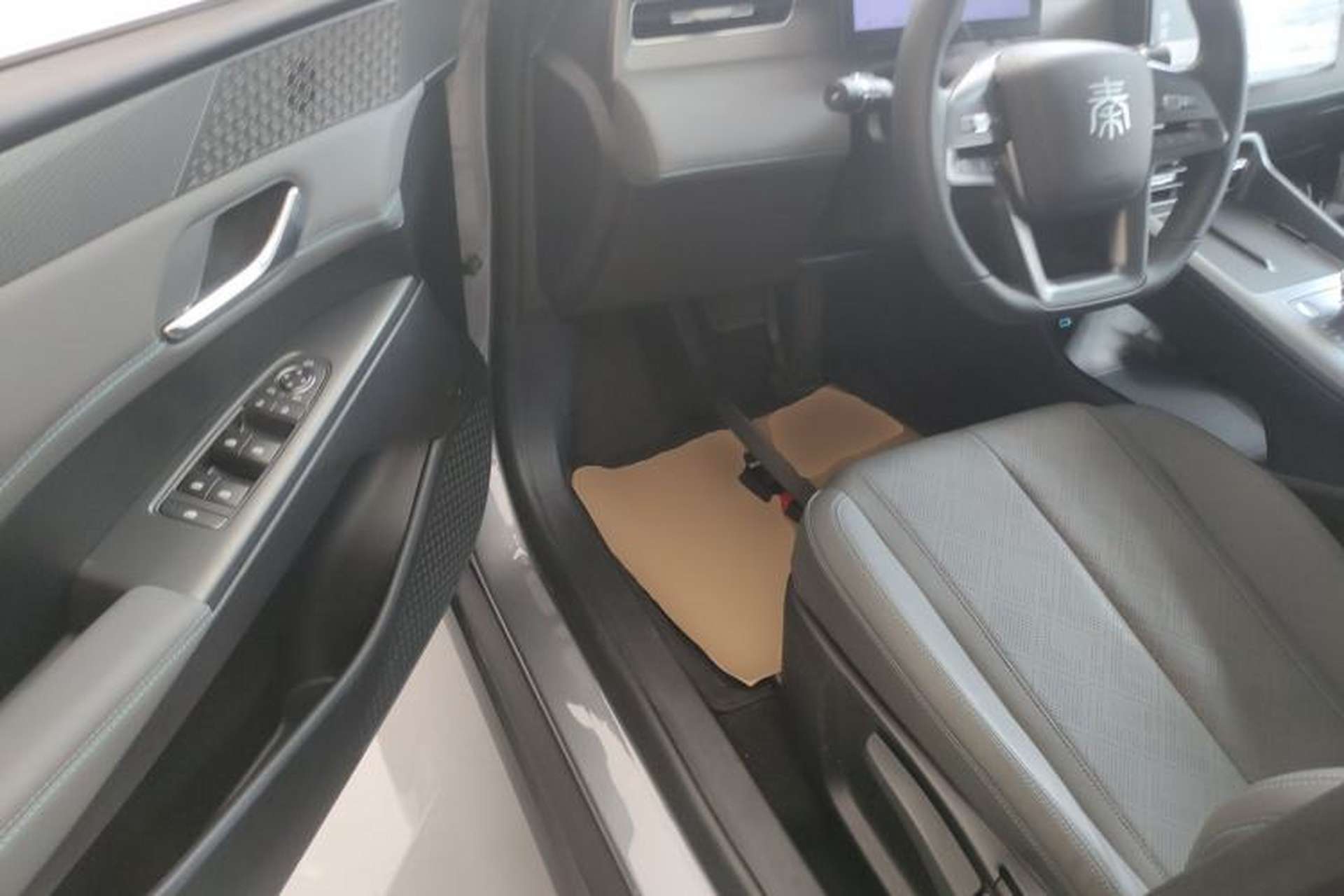 Used BYD Qin PLUS 2025 EV Smart Drive Edition 510KM Leading Model Driver Seat