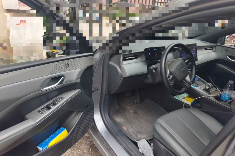 Used BYD Qin PLUS 2025 DM-i Smart Drive 55KM Leading Model Driver Seat
