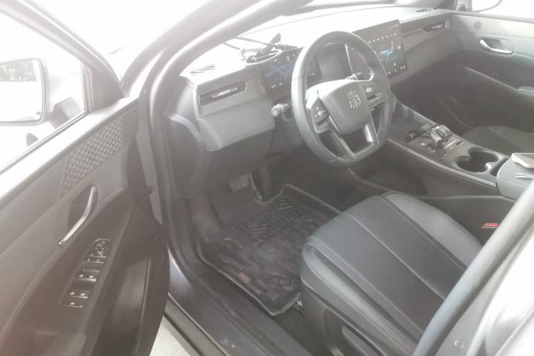 Used BYD Qin PLUS 2025 EV Smart Drive Edition 510KM Leading Model Driver Seat