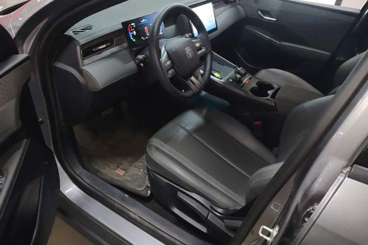 Used BYD Qin PLUS 2025 DM-i Smart Drive 55KM Leading Model Driver Seat