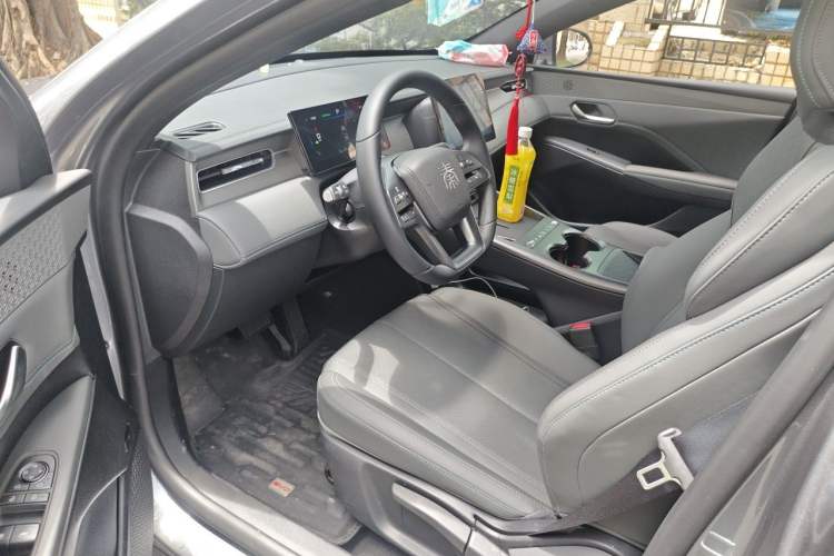 Used BYD Qin PLUS  Driver Seat