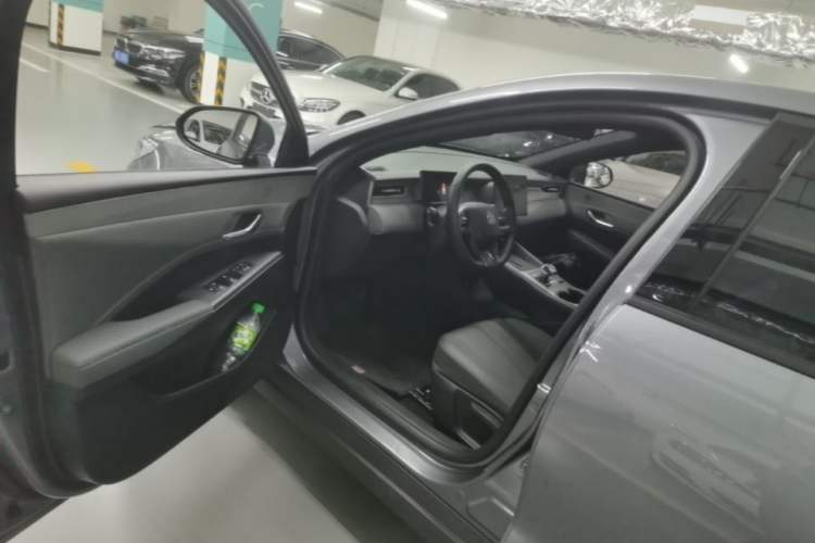 Used BYD Qin PLUS 2025 DM-i Smart Drive 55KM Leading Model Driver Seat