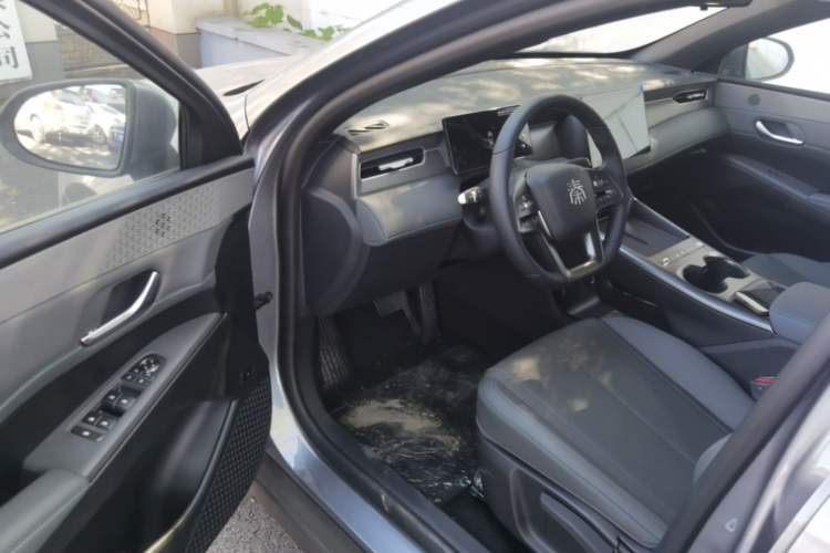 Used BYD Qin PLUS  Driver Seat