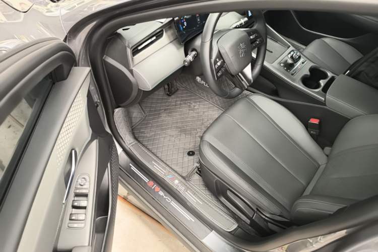 Used BYD Qin PLUS 2025 DM-i Smart Drive 55KM Leading Model Driver Seat