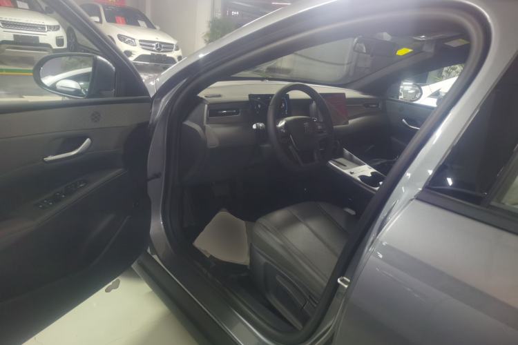 Used BYD Qin PLUS  Driver Seat