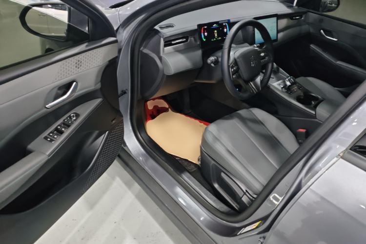 Used BYD Qin PLUS 2025 DM-i Smart Drive 55KM Leading Model Driver Seat