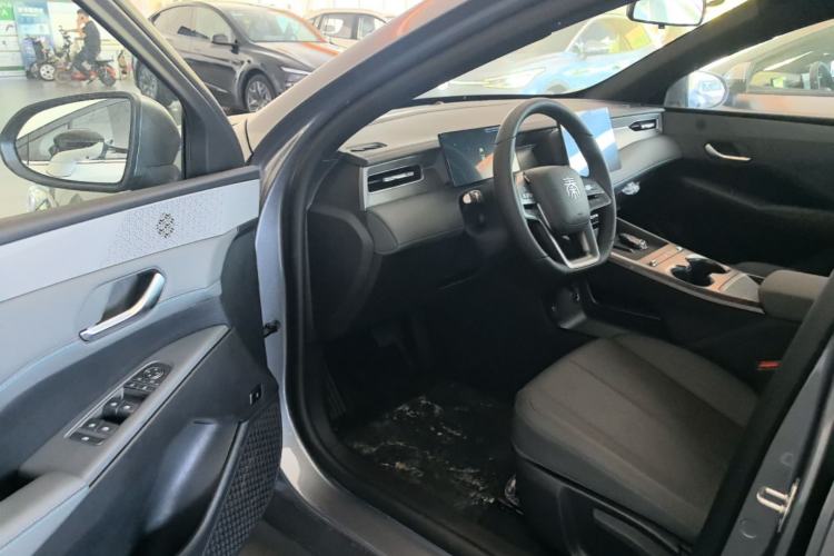 Used BYD Qin PLUS  Driver Seat