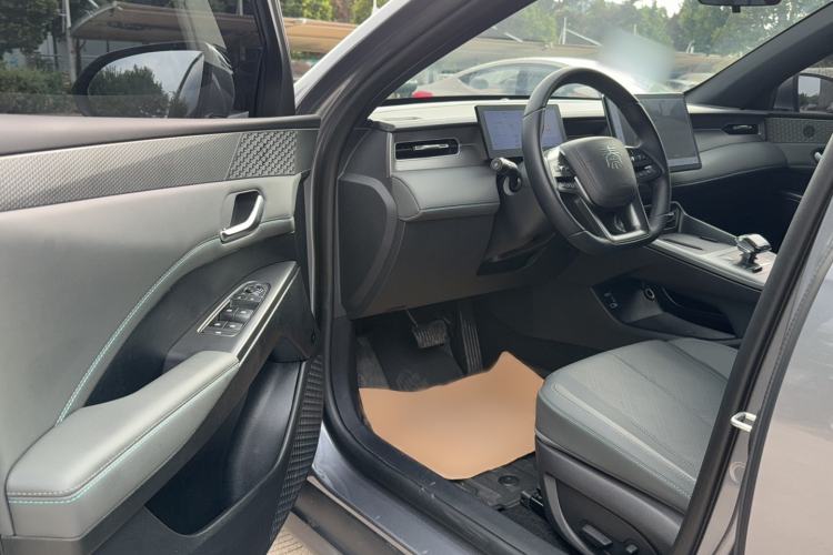 Used BYD Qin PLUS 2025 DM-i Smart Drive 55KM Beyond Model Driver Seat