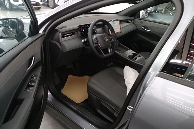 Used BYD Qin PLUS  Driver Seat