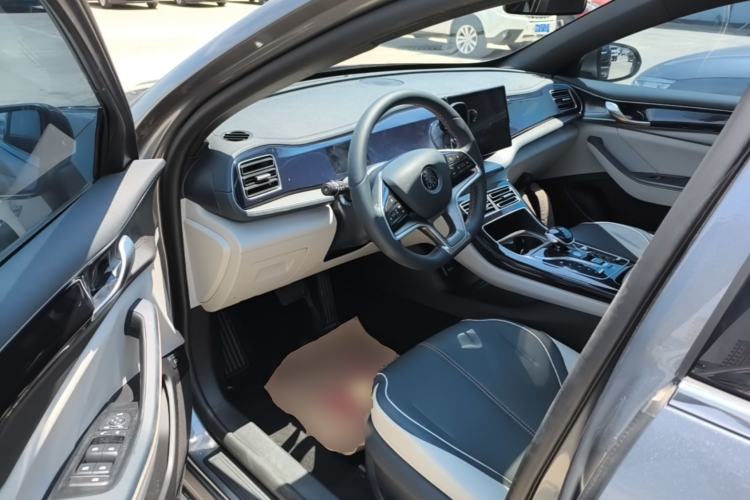 Used BYD Qin PLUS 2025 EV 510KM Standard Range Model Driver Seat
