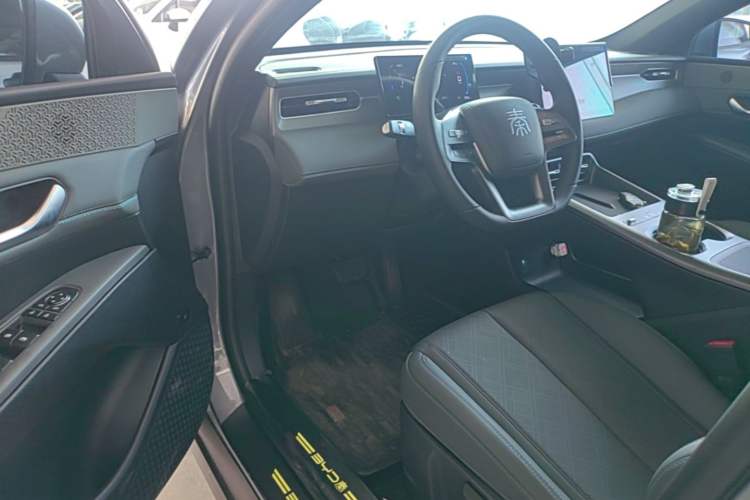 Used BYD Qin PLUS  Driver Seat