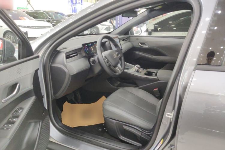 Used BYD Qin PLUS 2025 DM-i Smart Drive 55KM Leading Model Driver Seat