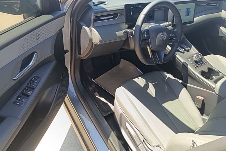 Used BYD Qin PLUS 2025 DM-i Smart Drive 55KM Leading Model Driver Seat