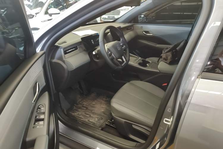Used BYD Qin PLUS  Driver Seat