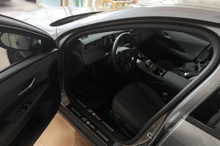 Used BYD Qin PLUS 2025 DM-i Smart Drive 55KM Leading Model Driver Seat