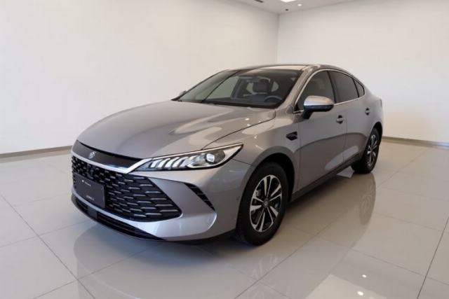 Used BYD Qin PLUS 2025 DM-i Smart Drive 120KM Superior Model
