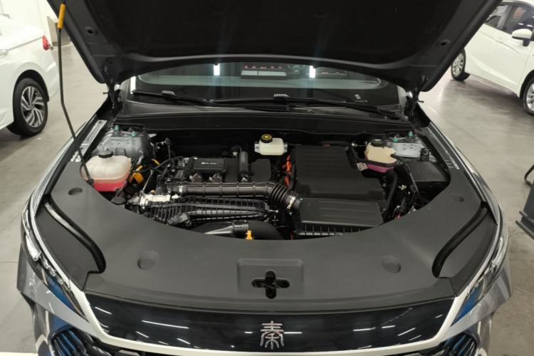 Used BYD Qin PLUS 2025 DM-i Smart Drive 55KM Leading Model Engine Bay