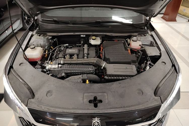 Used BYD Qin PLUS 2025 DM-i Smart Drive 55KM Leading Model Engine Bay