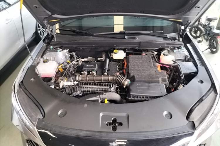 Used BYD Qin PLUS 2025 DM-i Smart Drive 55KM Leading Model Engine Bay