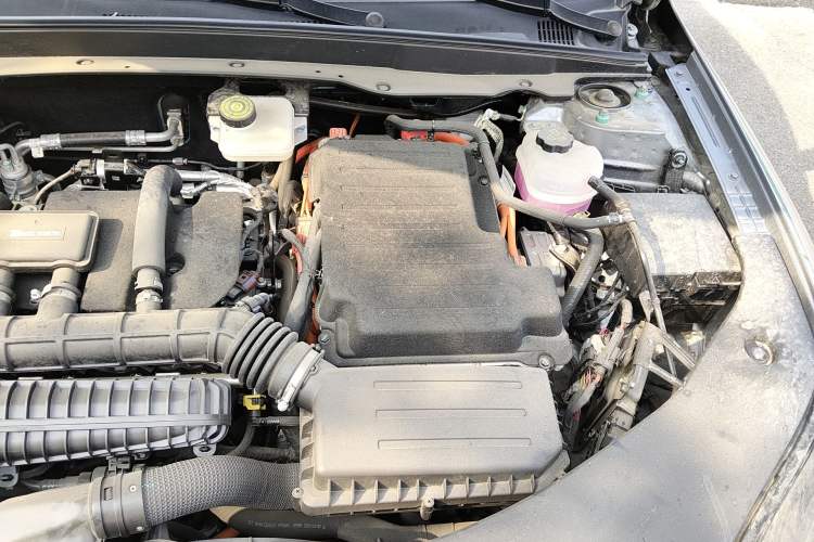 Used BYD Qin PLUS 2025 DM-i Smart Drive 55KM Beyond Model Engine Bay Left