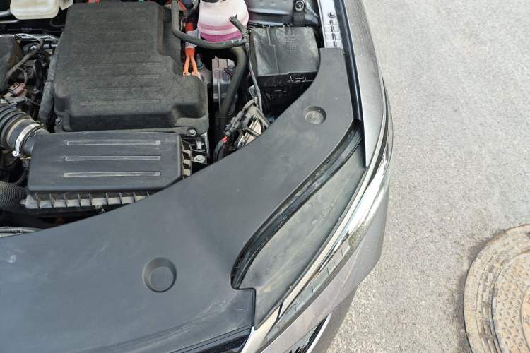 Used BYD Qin PLUS 2025 DM-i Smart Drive 120KM Superior Model Engine Bay Left