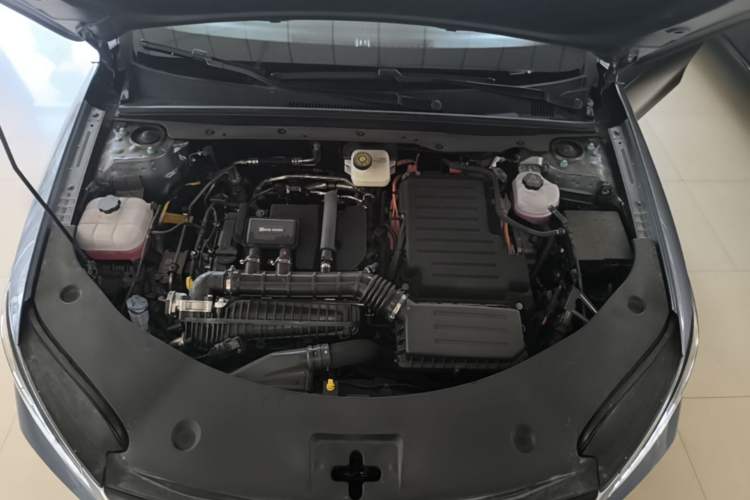 Used BYD Qin PLUS 2025 DM-i Smart Drive 55KM Leading Model Engine Bay