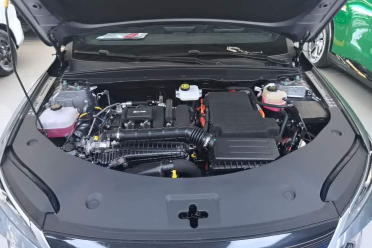 Used BYD Qin PLUS 2025 DM-i Smart Drive 55KM Leading Model Engine Bay