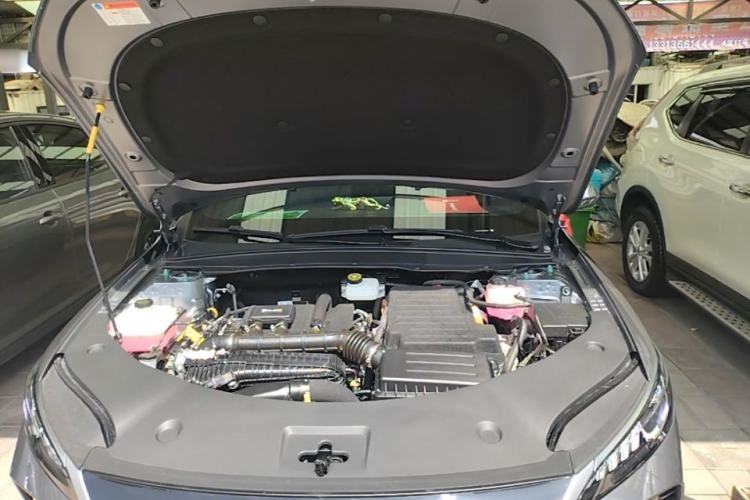 Used BYD Qin PLUS 2025 DM-i Smart Drive 55KM Leading Model Engine Bay