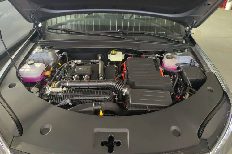 Used BYD Qin PLUS 2025 DM-i Smart Drive 55KM Leading Model Engine Bay