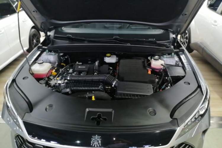 Used BYD Qin PLUS 2025 DM-i Smart Drive 55KM Leading Model Engine Bay