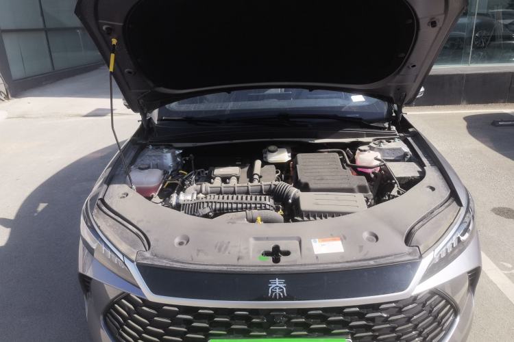Used BYD Qin PLUS 2025 DM-i Smart Drive 120KM Superior Model Engine Bay