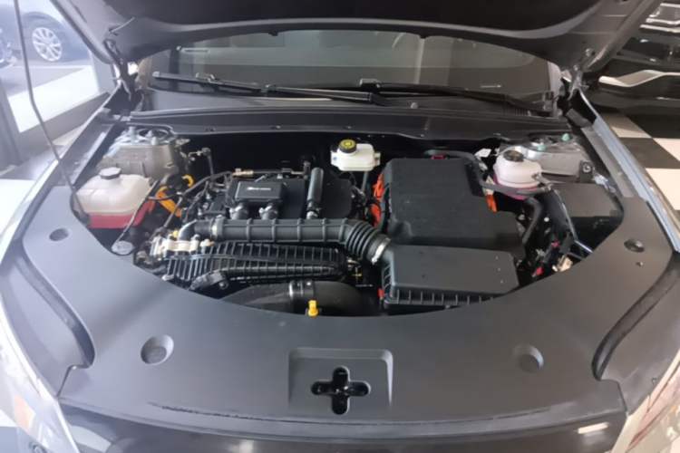 Used BYD Qin PLUS 2025 DM-i Smart Drive 55KM Leading Model Engine Bay