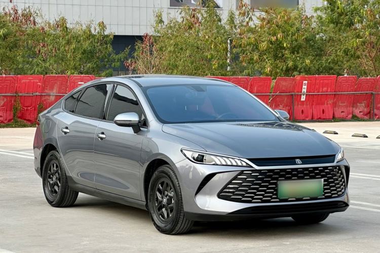 Used BYD Qin PLUS 2025 DM-i Smart Drive 55KM Leading Model Exterior 2