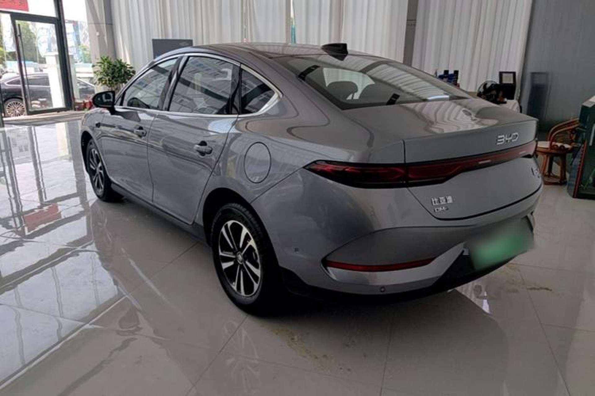 Used BYD Qin PLUS 2025 DM-i Smart Drive 120KM Superior Model Exterior 2